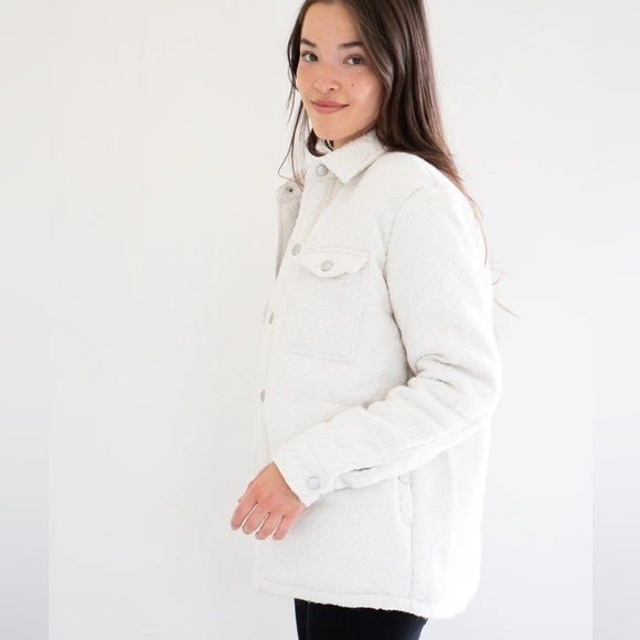 PRIV NWT Rory Mid-Length Puffer Shacket - Cream Large - Picture 3 of 7
